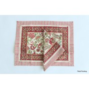 Robin  Napkins (4 pieces a pack)